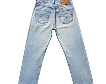 W30 L32 Levis 501 Vintage Faded Medium Blue Faded Made in USA 90s
