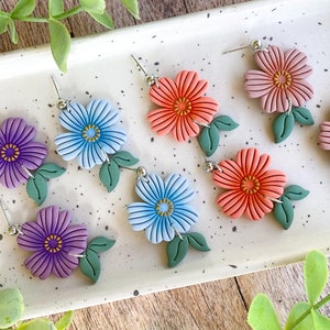 Orecchini Flower Clay - Argilla polimerica - Orecchini floreali primaverili - Orecchini statement - PRONTI PER LA SPEDIZIONE