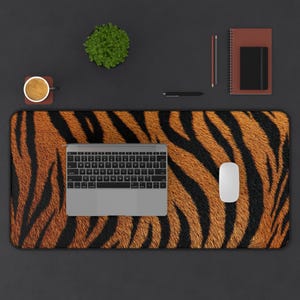 Tiger Print Desk Mat: Realistic Orange & Black Animal Fur Design