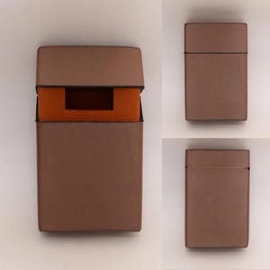 Portasigarette in pelle marrone fatto a mano / Portatabacco sottile con apertura a ribalta / Custodia in stile vintage per centinaia di sigarette / Regalo per fumatori / Copertina rustica