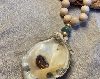 Oyster shell napkin rings