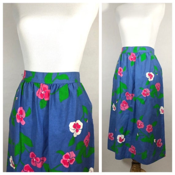 Blue Floral Malia Honolulu Skirt // Blue Floral H… - image 1