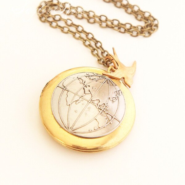 AROUND THE WORLD LOCKET