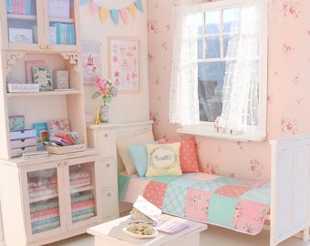 Pastel Crafty Bedroom - 1/6 miniature dollhouse diorama (handmade)