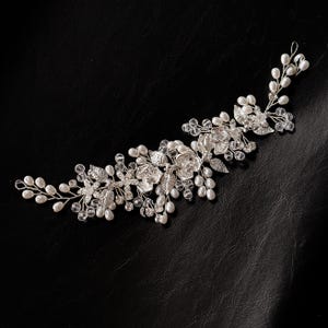 Pearl and flowers hair comb, Crystal wedding hair piece, Bridal hair accessory silver,Wedding comb, Sparkling hair vine,Wedding hair jewelry