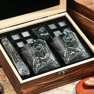 Personalized Whiskey Glass Set with Wooden Box, Groomsmen Gift, Best Man Gift, Groomsman Proposal, Boyfriend Gift, Gifts for Men