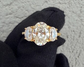 14k Gold Oval with Side Half Moon Diamond Ring, Oval Three Stone Engagement Ring, 3 CT Oval Moissanite Ring, Oval Trilogy Diamond Ring.