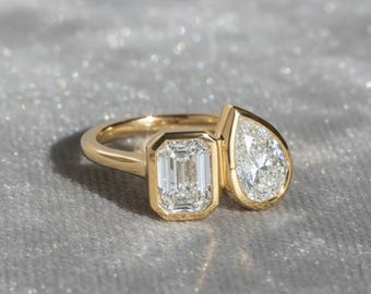 14K Gold Toi et Moi Ring: Pear & Emerald Cut Moissanite Promise Ring
