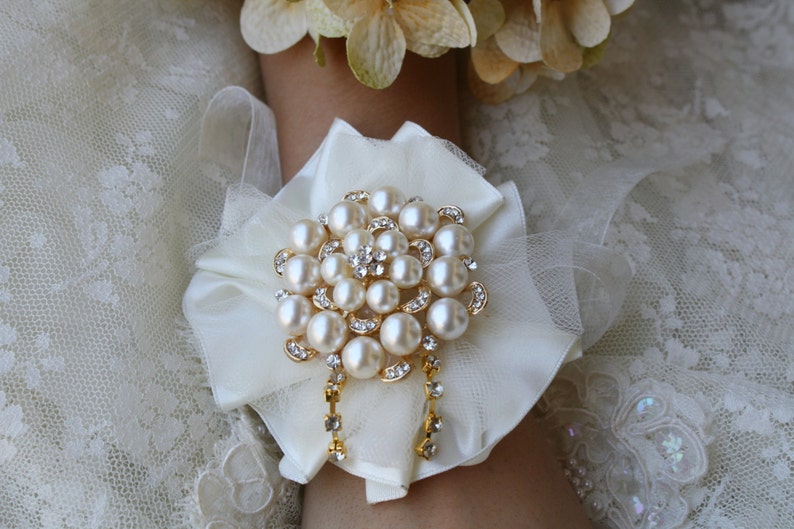 Beautiful Wrist Corsage Wedding Wrist Corsage With Pearl and - Etsy