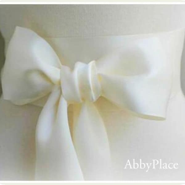 Vintage Ivory Cotton Pique Sash with Trim 