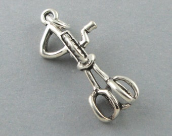 EGG BEATER Hand Mixer 3D Solid Sterling Silver 925 Charm Pendant Cook Chef 3298