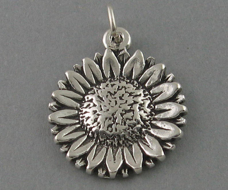 SUNFLOWER Flower Garden Solid Sterling Silver 925 Charm Pendant 1697 image 1