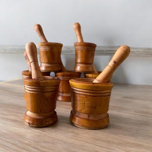 Handcrafted Juniper Wood Mortar & Pestle Set – Natural Herbal Grinder – Traditional Moroccan Kitchen Tool – Two Sizes Available