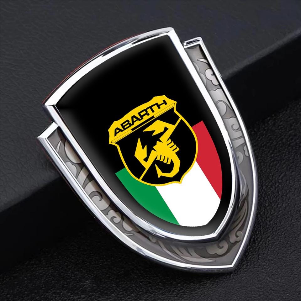 Autocollants Abarth Officiels - Lot De 4 Stickers Chromés 94x131mm Pour Voiture - Détails Laqués En Relief - Adhésion Longue Durée