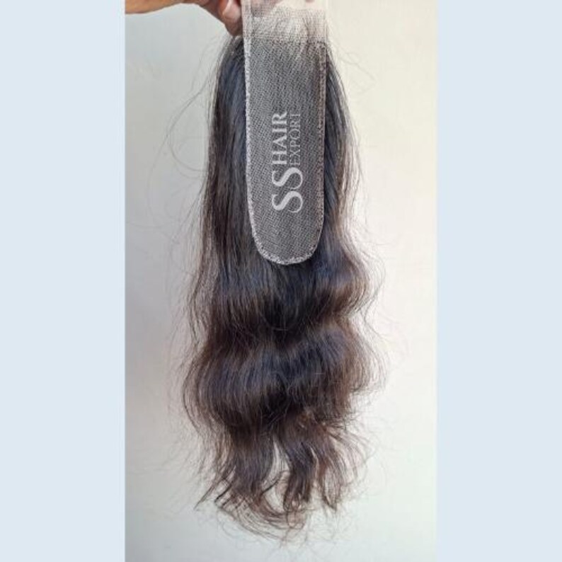 Onbewerkt Indiaas mensenhaar extensions met Swiss Lace Closure 2*6 - Natuurlijk golvend, transparant kant, handgemaakt afbeelding 2