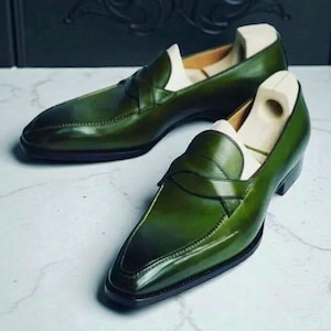 Handgefertigte Herren Olivgrün Leder Loafers
