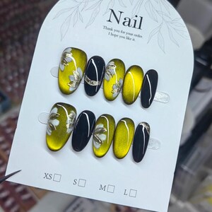cat eye flower nails/ hand painted nails /custom press on nails/ hand made Press on Nails/Faux Acrylic Nails/ Gel Nails/Press on Nail