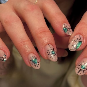 glitter star nails/ hand painted nails /custom press on nails/ hand made Press on Nails/Faux Acrylic Nails/ Gel Nails/Press on Nail
