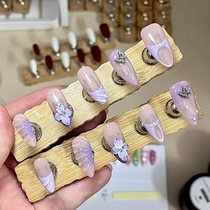 3D Flower Press On Nails: Hand-Painted Faux Acrylic Gel Nails
