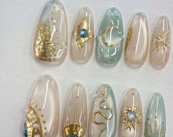 Handmade 3d chrome gold star Press On Nails: Custom hand painted Gel Nails