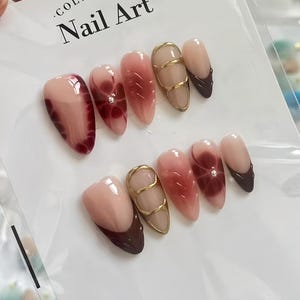 gold chrome flower nails/ hand painted nails /custom press on nails/ hand made Press on Nails/Faux Acrylic Nails/ Gel Nails/Press on Nail