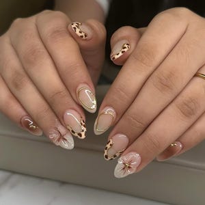 3D Flower Press On Nails: Hand-Painted Faux Acrylic Gel Nails
