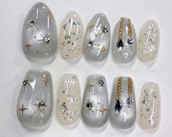 Handmade cat eye glitter star Press On Nails: Custom hand painted Gel Nails