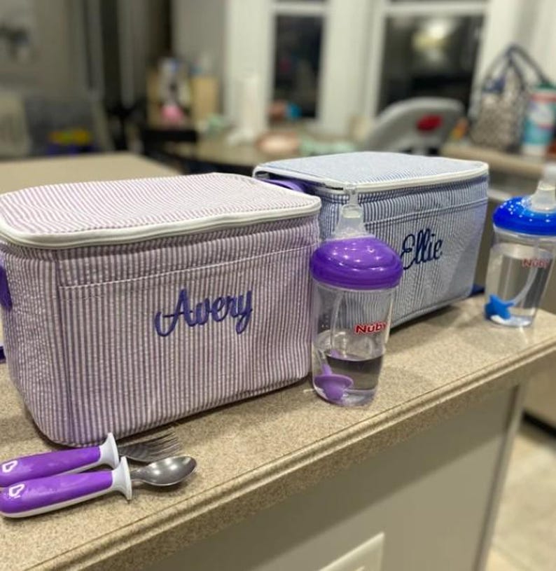 Personalized Seersucker Lunch Box: Embroidered Insulated Cooler Bag bild 2