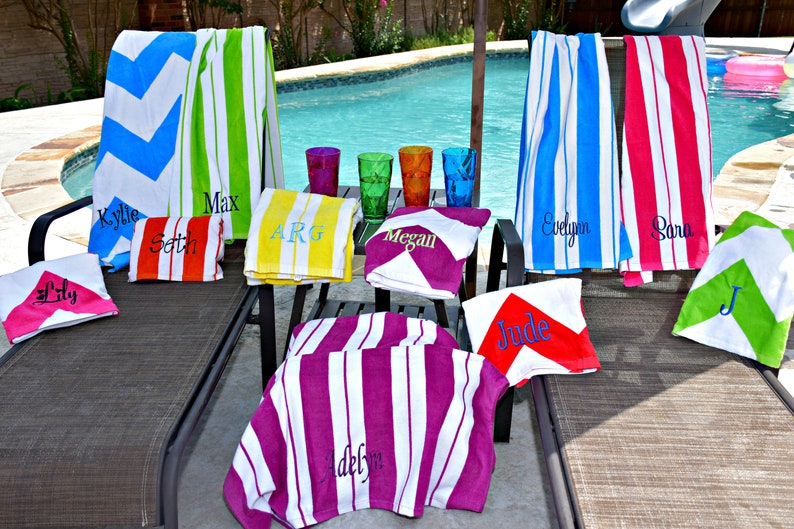 9 Bridesmaids' Gifts Personalized Beach Towels Embroidered Etsy
