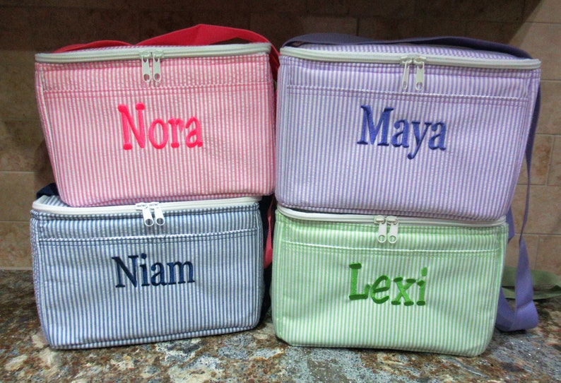 Personalized Seersucker Lunch Box: Embroidered Insulated Cooler Bag bild 1