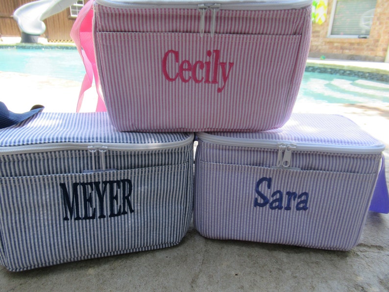 Personalized Seersucker Lunch Box: Embroidered Insulated Cooler Bag bild 4