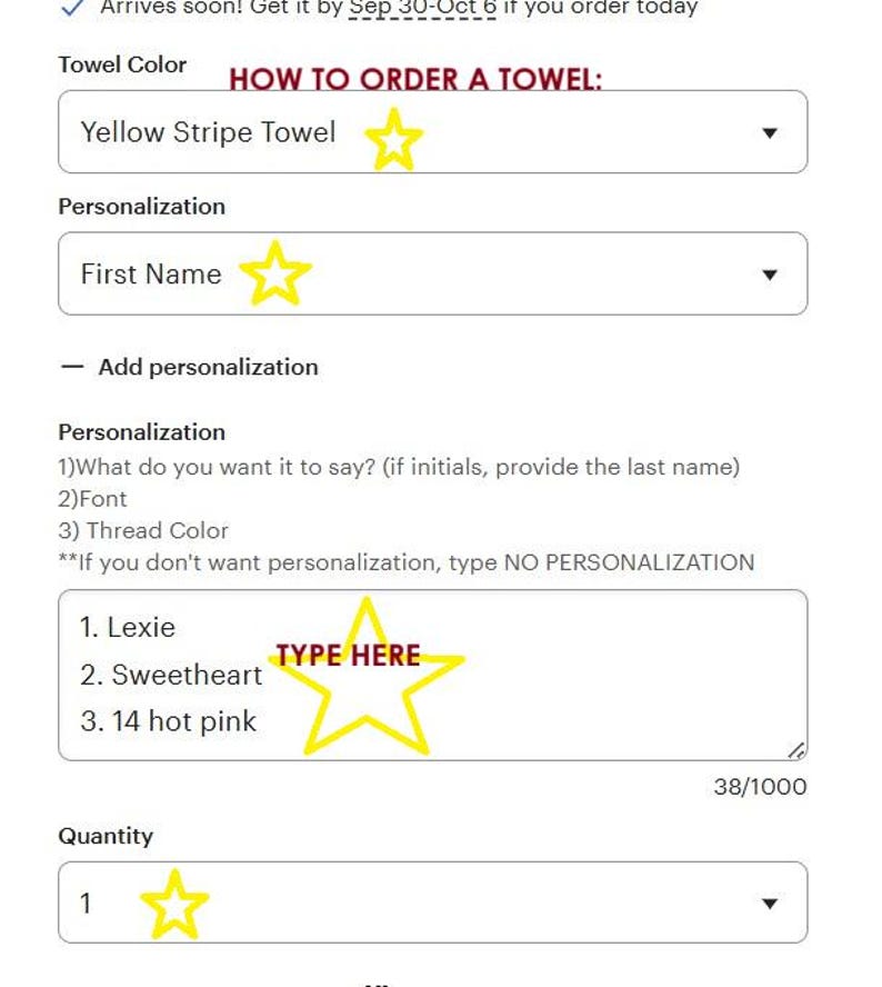 Puede incluir: Captura de pantalla de un anuncio de Etsy para una toalla personalizada. La imagen muestra un formulario con campos para el color de la toalla, la personalizaci&oacute;n y la cantidad. El texto "HOW TO ORDER A TOWEL" es visible. La secci&oacute;n de personalizaci&oacute;n incluye opciones para el nombre, la fuente y el color del hilo.