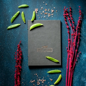 Stone Grey A5 Menu Cover, Charme Menu Sleeve, Trwały uchwyt na menu, Okładka do restauracji, Książka menu, Okładka menu do kawiarni i baru, Projekt okładki menu, Folder menu