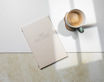 Blush & Pearl A5 Menyomslag – Mjukt elastiskt menymapp för cocktails och desserter |Monit Q10 st | FRI EU-frakt