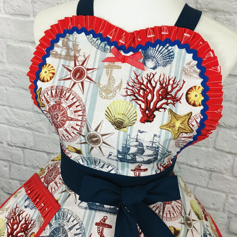 Womens Nautical Sea Shore Beach Apron with Sail Boats, Compass Roses, Anchors, Sea Shells, Star Fish, and Coral image 6