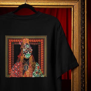 Koszulka z królewskim portretem: Vintage Tapestry Art – wyrazista grafika w kolorze Comfort Colors® zdjęcie 1