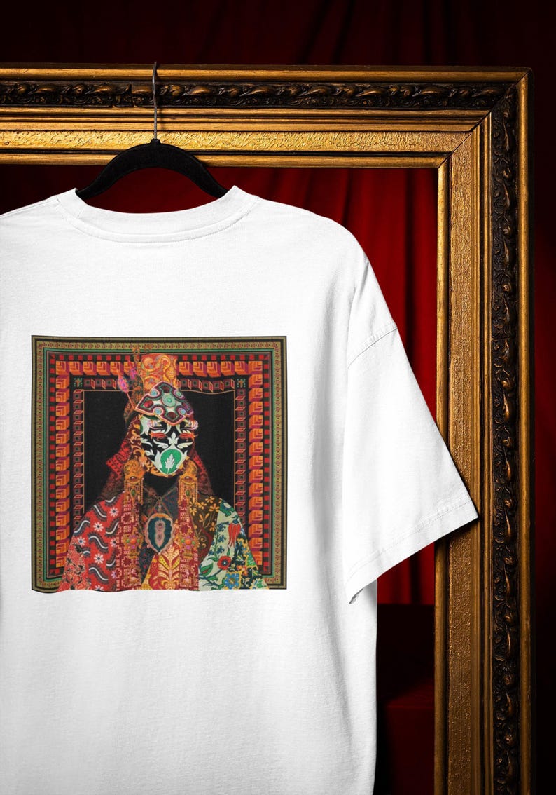 Koszulka z królewskim portretem: Vintage Tapestry Art – wyrazista grafika w kolorze Comfort Colors® zdjęcie 3