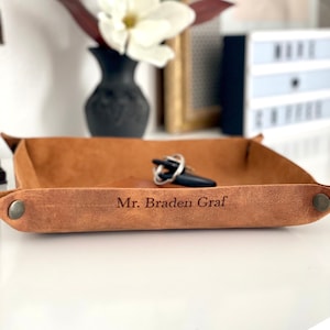 Handmade Leather Valet Tray. Choose From Caramel, Crazy Horse, Black, or Chocolate Brown. Laser engraved personalization. Many color options image 3