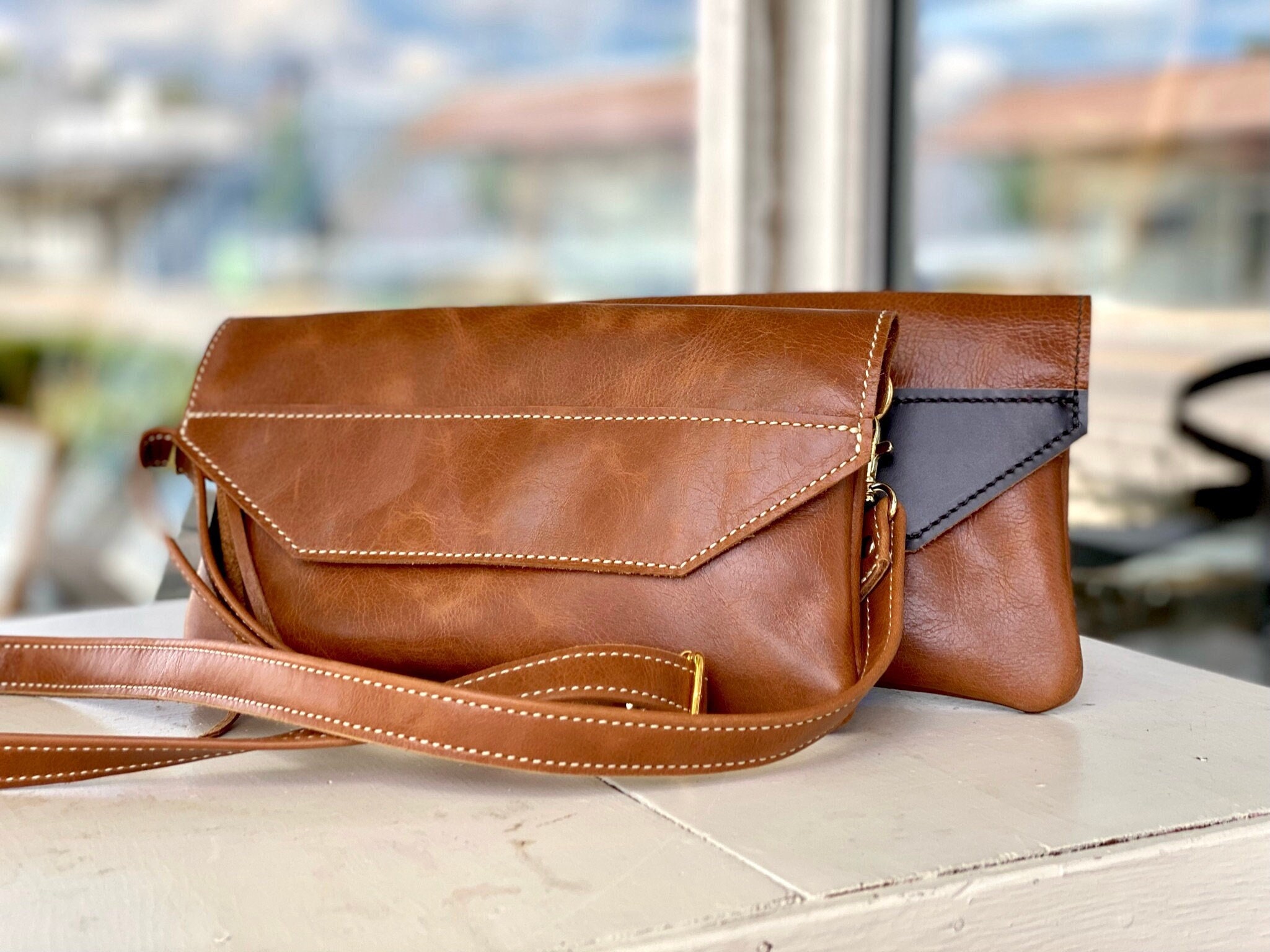 Sillín marrón cuero bolso cuerpo cruzado. Etsy España