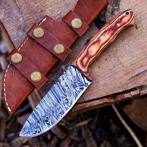 Beautiful Handmade Damascus Steel Hunting , Camping Knife With Leather Sheath - Damascus Knife , Ideal Gift Present - Fathers day Gift.