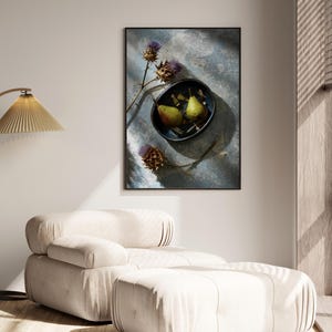 Poster Giclée di natura morta rustica / Pere ecologiche in una ciotola blu scuro / Stampa artistica Decorazione murale, opere d'arte per la casa e la cucina