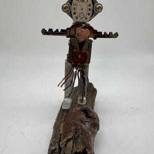 RUSTY HEARTBEATS, unique sculpture, one of a kind artwork, mixed media piece of art