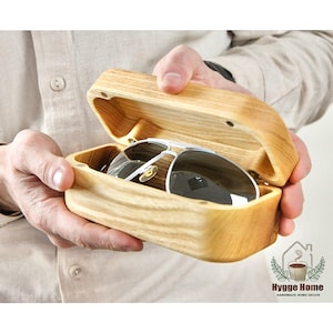 Wood glasses case, Glasses case, Sunglass case, Wood glasses holder, Hard glasses case, Travel case, Wooden case, Eyewear case, Natural wood