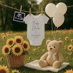 Digitale Schwangerschaftsankündigung, geschlechtsneutrale Babyankündigung, bearbeitbare Social-Media-Vorlage, einfache Sommer-Baby-Enthüllung mit Sonnenblumen