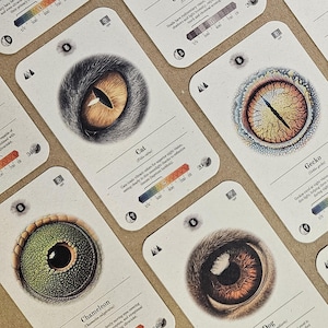 Juego de cartas Eyes Trump: 28 cartas de visión vintage / UV, visión nocturna y más