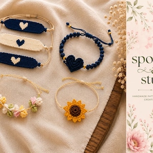 Op de afbeelding: Een collectie van zes handgemaakte armbanden met drie geweven banden met hartmotieven, een donkerblauwe kralenarmband met een hartje, een bloemen-gehaakte armband met roze en gele bloemen, en een zonnebloem-gehaakte armband. Tekst: spotlight art studio.
