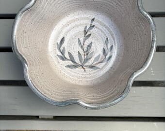 Vintage Granite Lake Pottery Fluted Serving Bowl with Green Leaf Pattern