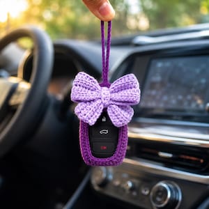 Patrón PDF de llavero de ganchillo, funda para llavero con lazo, funda para llave de coche bonita, tutorial para llavero/adorno para bolso, descarga instantánea.