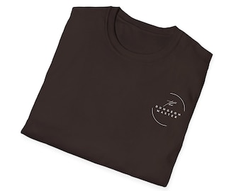 Minimalist Dungeon Master T-Shirt: D&D RPG Gift