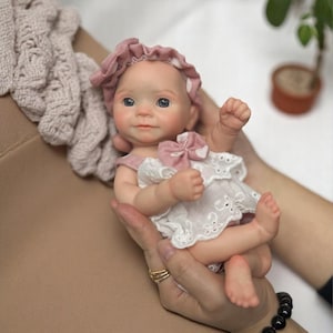28cm Silicone Reborn Baby Girl Doll – Realistic Waterproof Newborn, Handmade Painted Skin, Full Body Bebe Reborn for Kids & Collectors